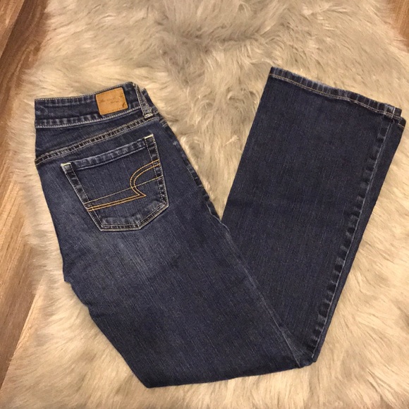 American Eagle Outfitters Denim - Sz 4 Short American Eagle Favorite Boyfriend Jeans